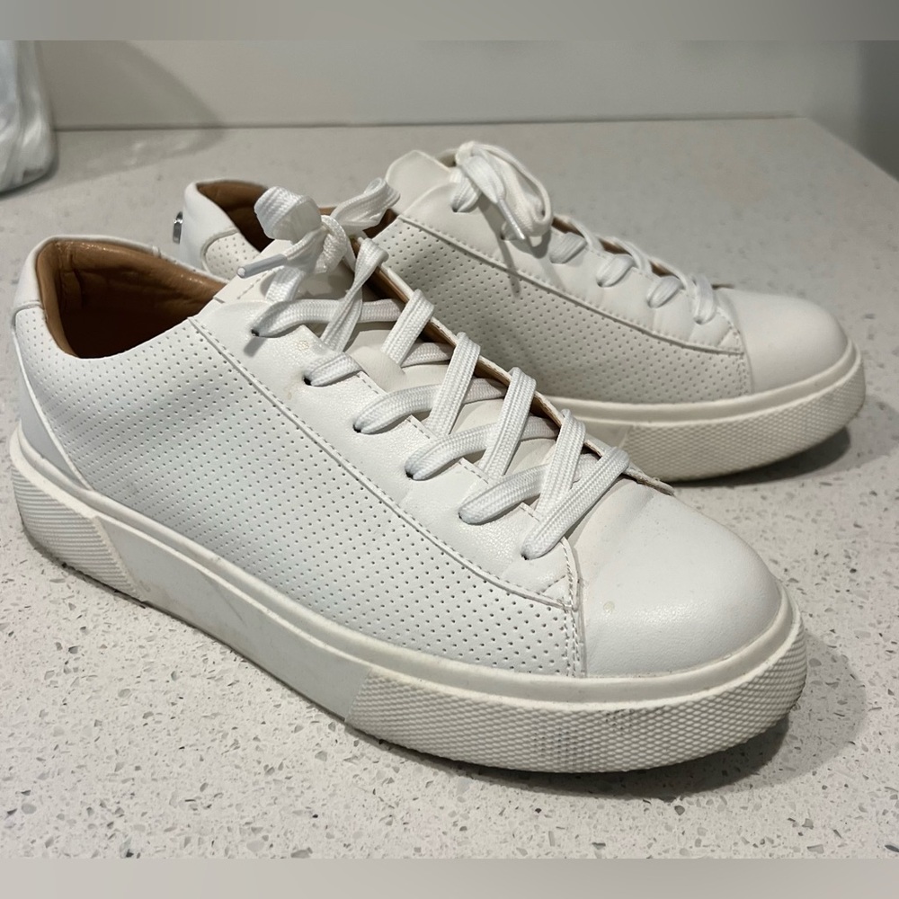 Steve Madden White Sneakers 8.5